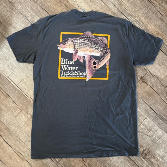 NWOT Men's Blue Water Tackle Shop T-Shirt - Picture 1 of 8